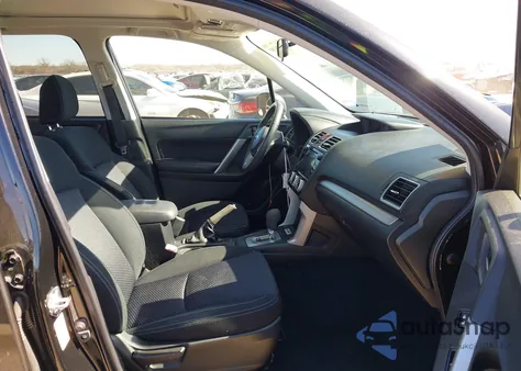 2017 Subaru Forester 2.5I Premium из США, поврежденный, VIN JF2SJAEC6HH548047